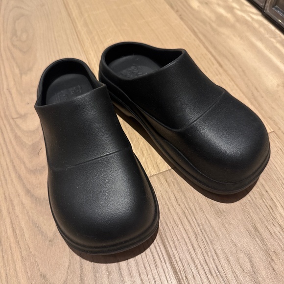 Rockfish mule slide - Picture 1 of 4